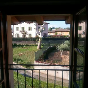 https://montorfano-hause.it-lombardy.com
